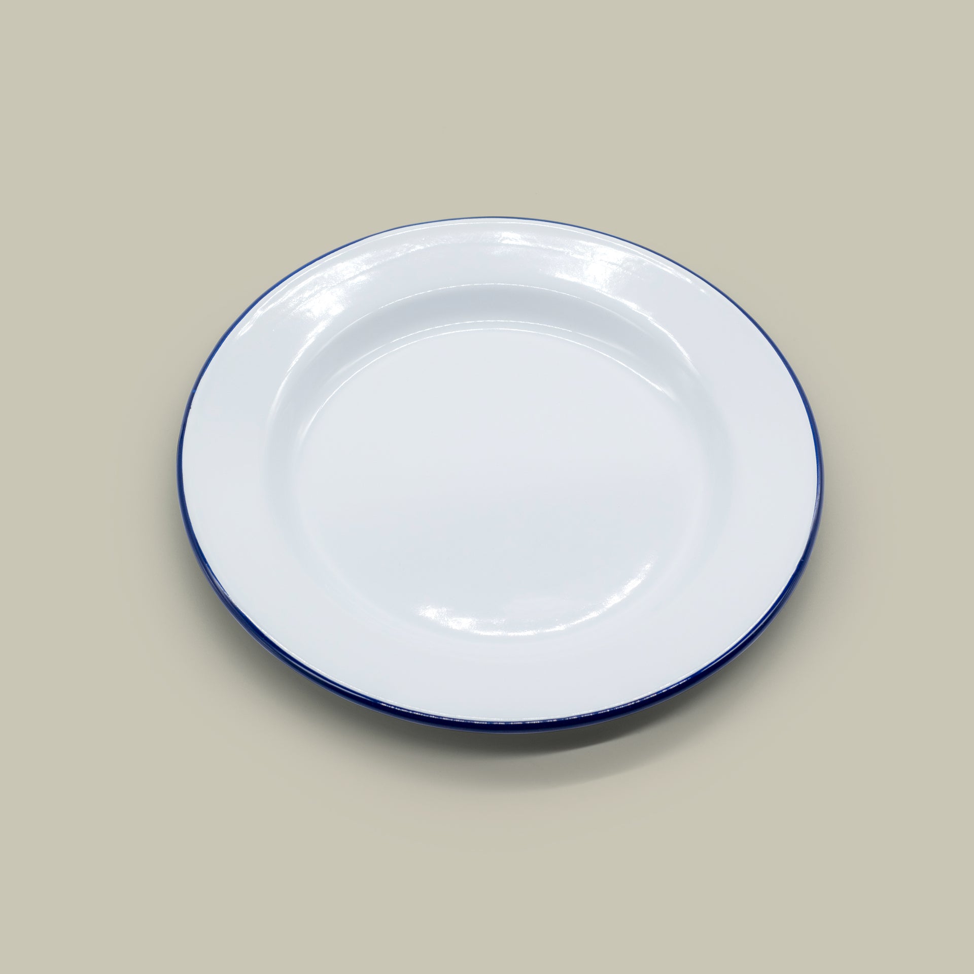 falcon 24cm plates - White with Blue rim